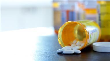 Popular Pain Drug Linked to Higher Risk of Dementia